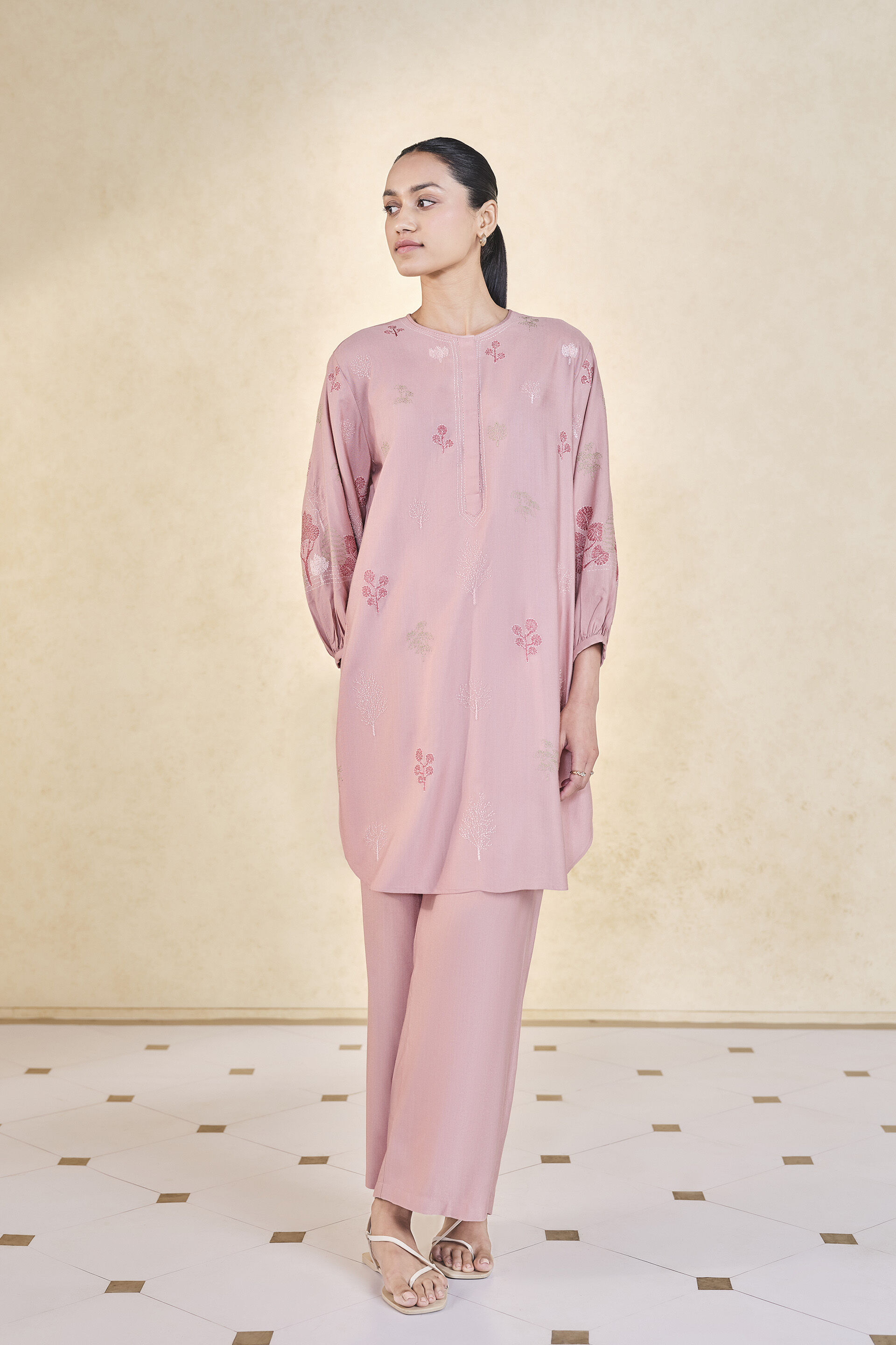 Dream Hand-embroidered Kantha Co-ord - Blush